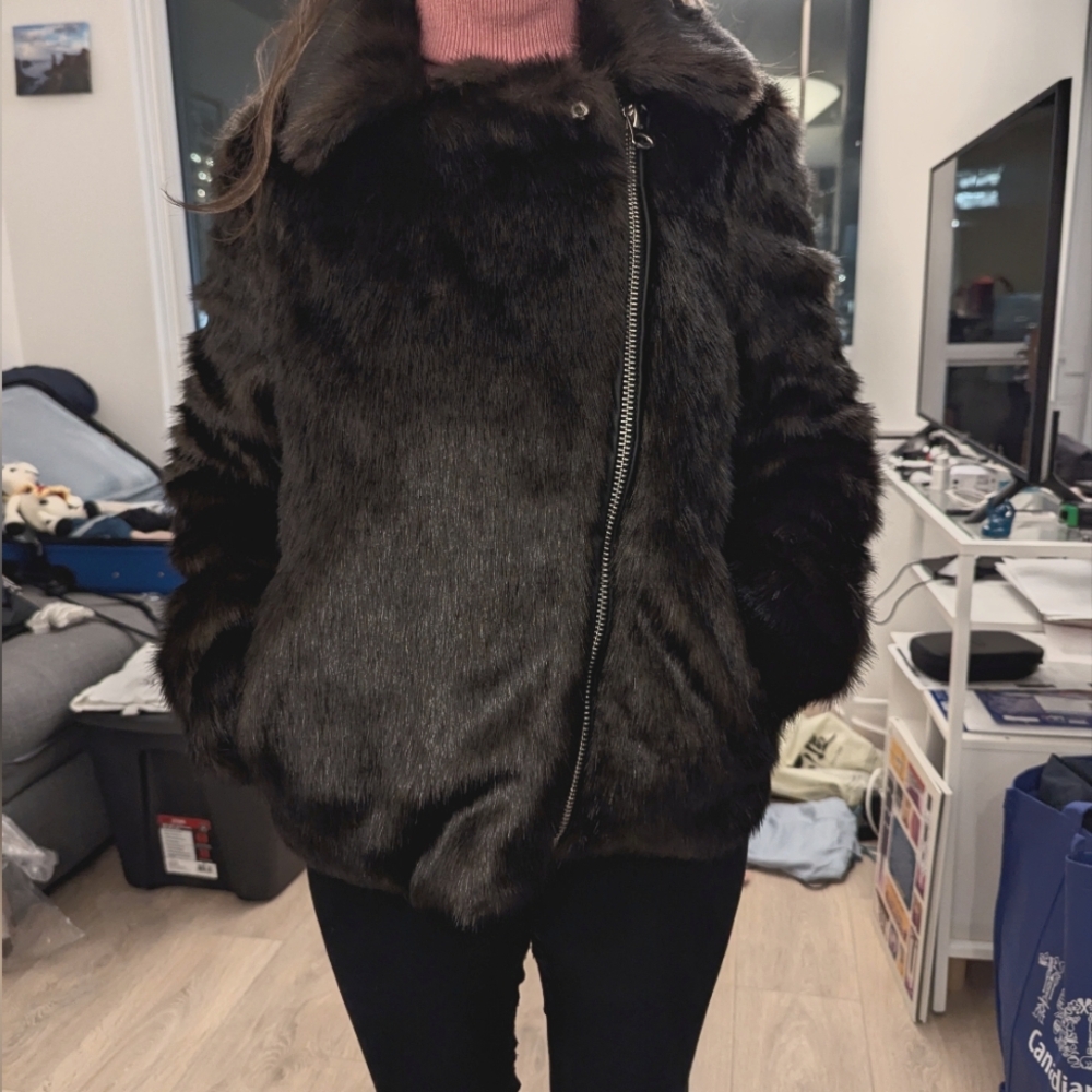 Furry bomber jacket